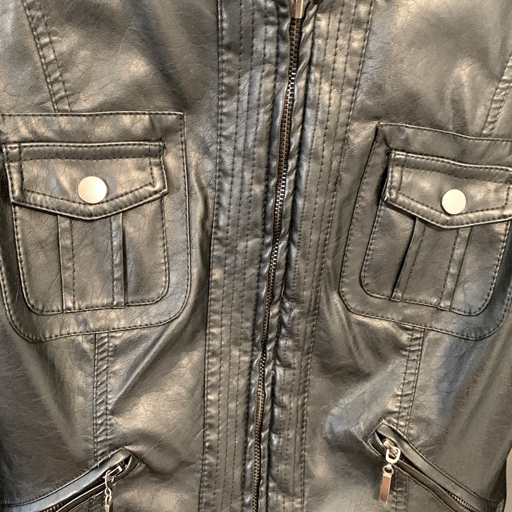 Max Studio Jacket - image 5